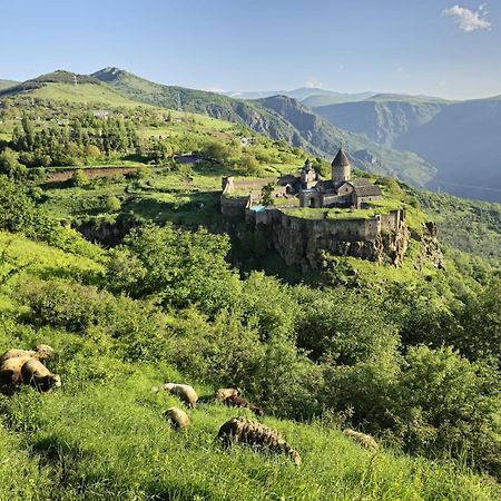 Zartonq Tatev Exterior foto